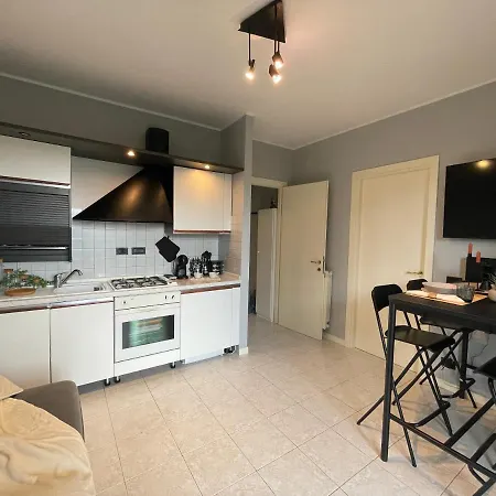 2 Locali A 600 Metri Dal Mare Con Wi-fi & Free Parking Apartment