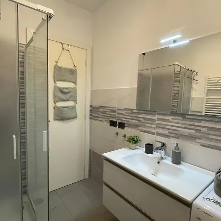 2 Locali A 600 Metri Dal Mare Con Wi-fi & Free Parking Apartment *